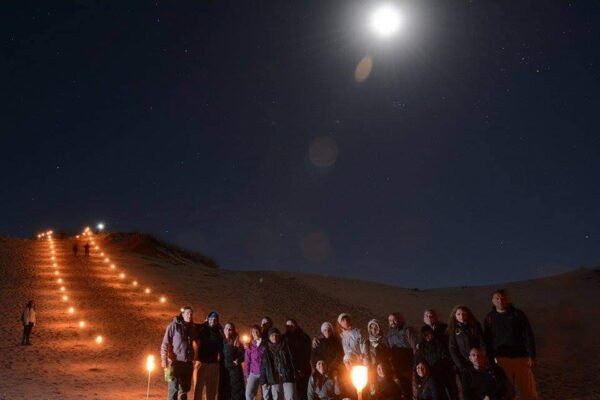 Caminata bajo la luna llena